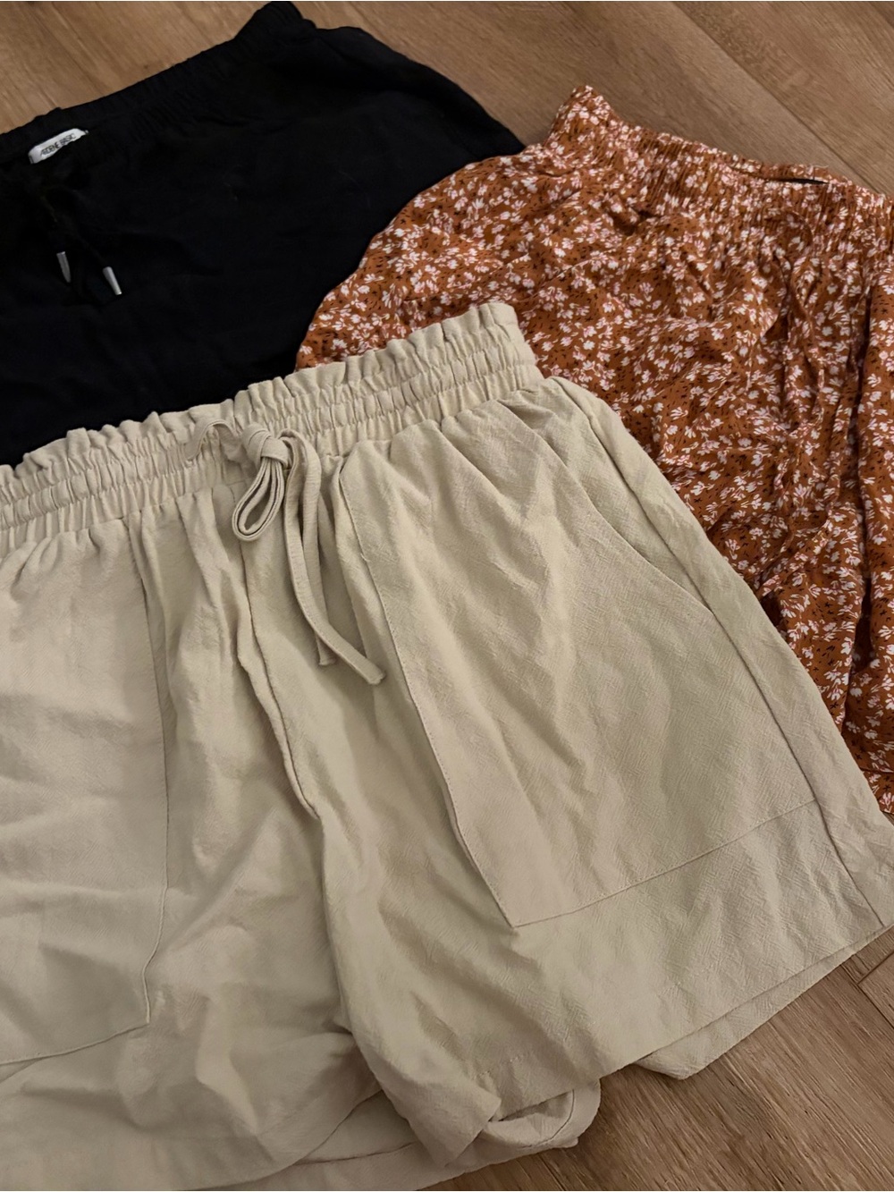 Women’s Elastic-Waist Shorts - Black, Beige, Rust Floral
